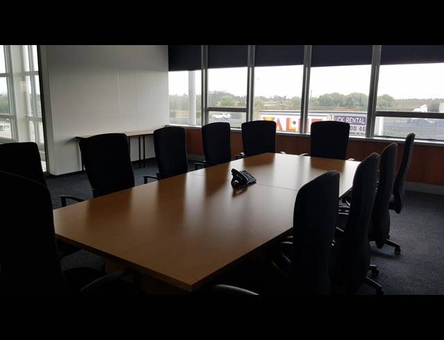 758M² OFFICE TO LET IN KRAAIFONTEIN INDUSTRIA